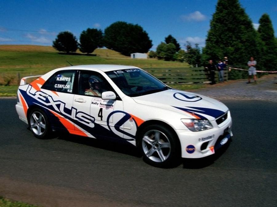 Lexus IS200 Race Car '1999